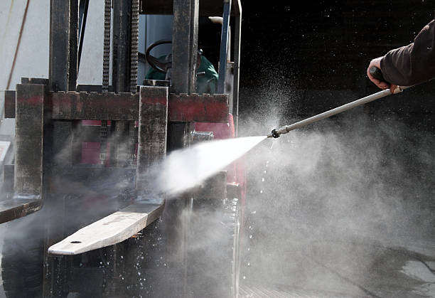 Why Choose Our Certified Pressure Washing Experts for Your Project Needs in Pawtucket, RI?